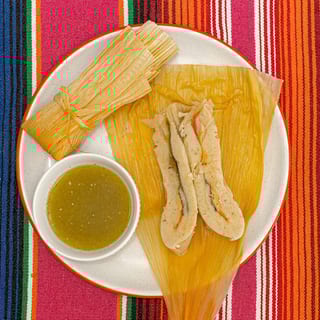 Tamal de RAJAS CON QUESO|VEGGIE & CHEESE