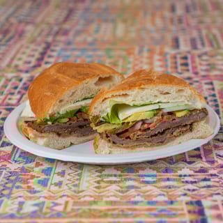 Torta de MILANESA DE RES (BREADED STEAK)